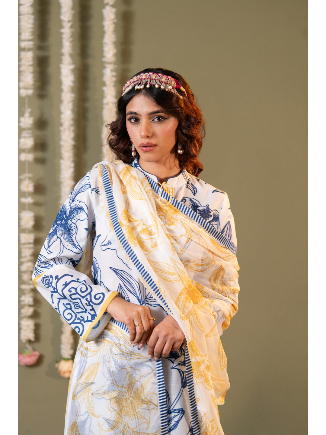White-And-Blue-Cotton-Floral-Printed-3-Piece-Kurta-Set