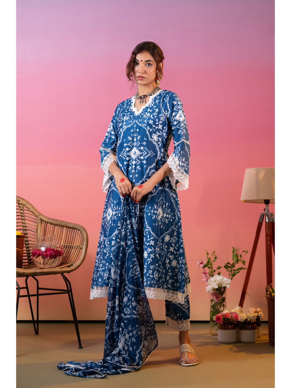 Blue-Cotton-Silk-Floral-Printed-3-Piece-Kurta-Set