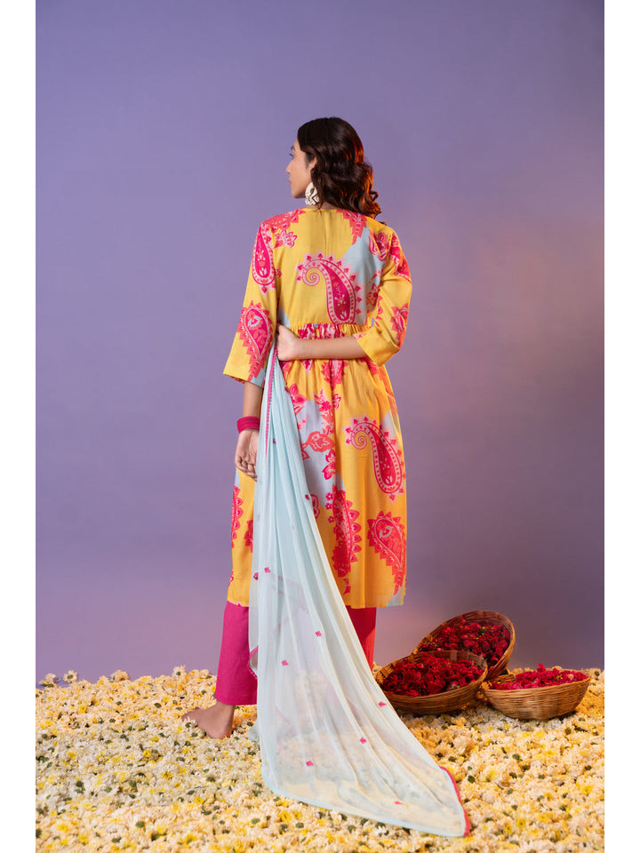 Yellow-Cotton-Blend-Printed-3-Piece-Kurta-Set