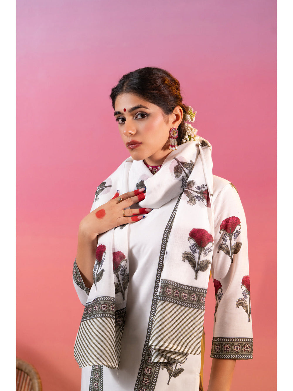 White-Cotton-Floral-Printed-3-Piece-Kurta-Set