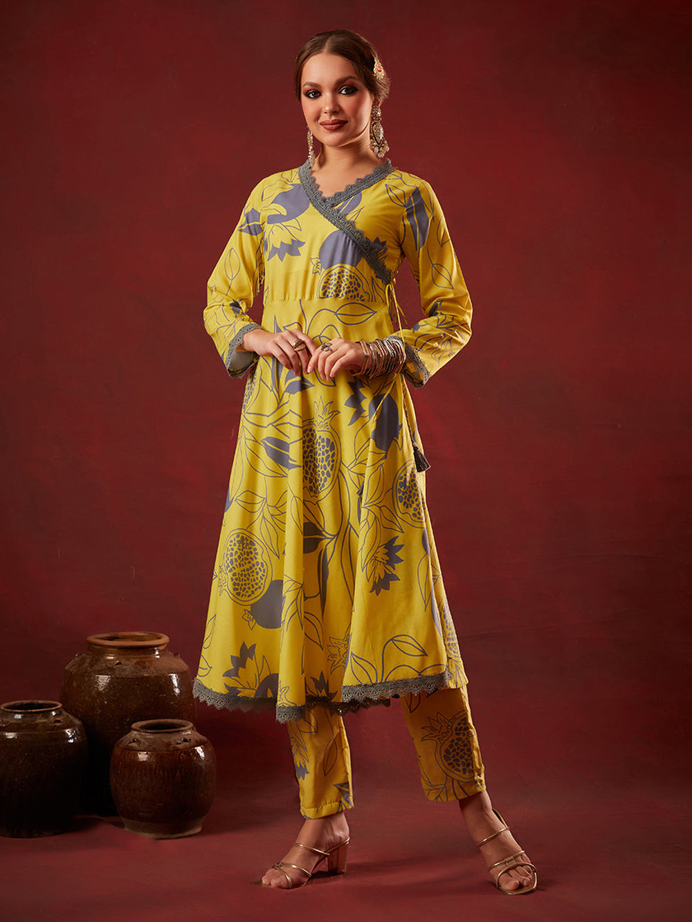 Yellow-Cotton-Blend-Floral-Printed-3-Piece-Kurta-Set