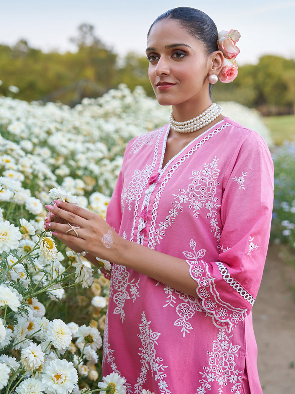 Pink-Pure-Cotton-Ombre-Schiffli-Embroidered-2-Piece-Kurta-Set