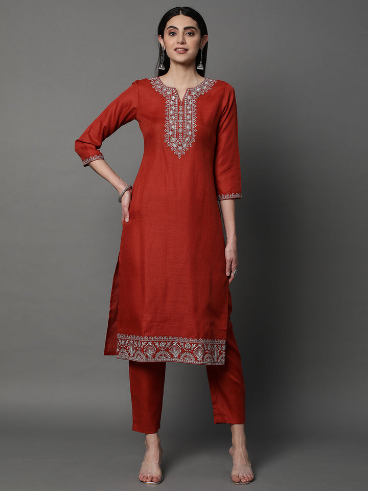 Brick-Red-Cotton-Blend-Embroidered-Chanderi-Silk-3-Piece-Kurta-Set