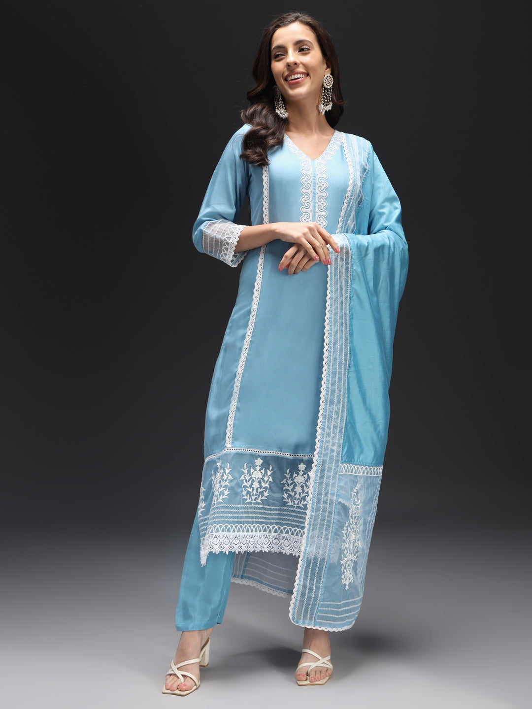 Blue-Silk-Crepe-Embroidered-3-Piece-Kurta-Set
