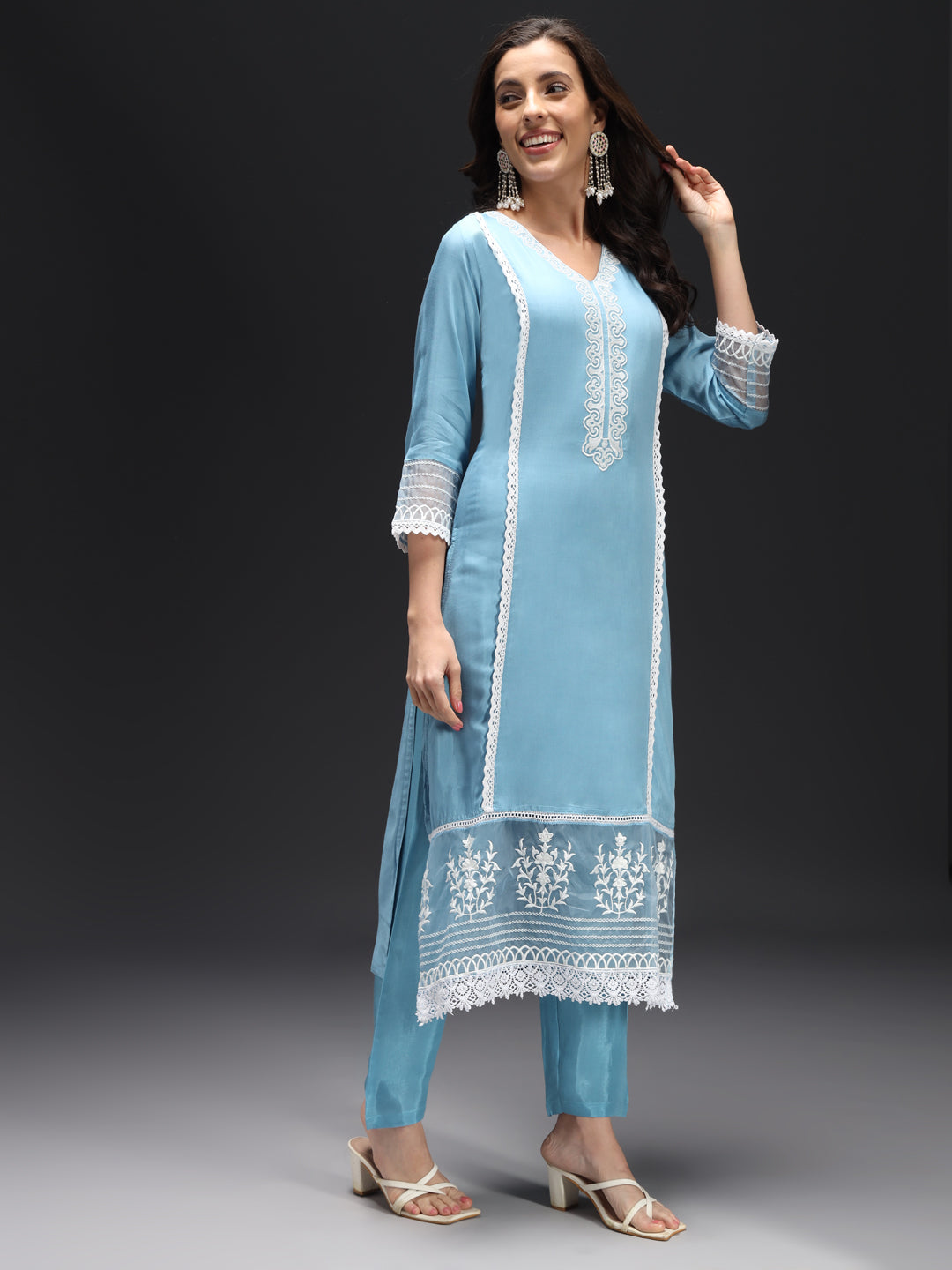 Blue-Silk-Crepe-Embroidered-3-Piece-Kurta-Set