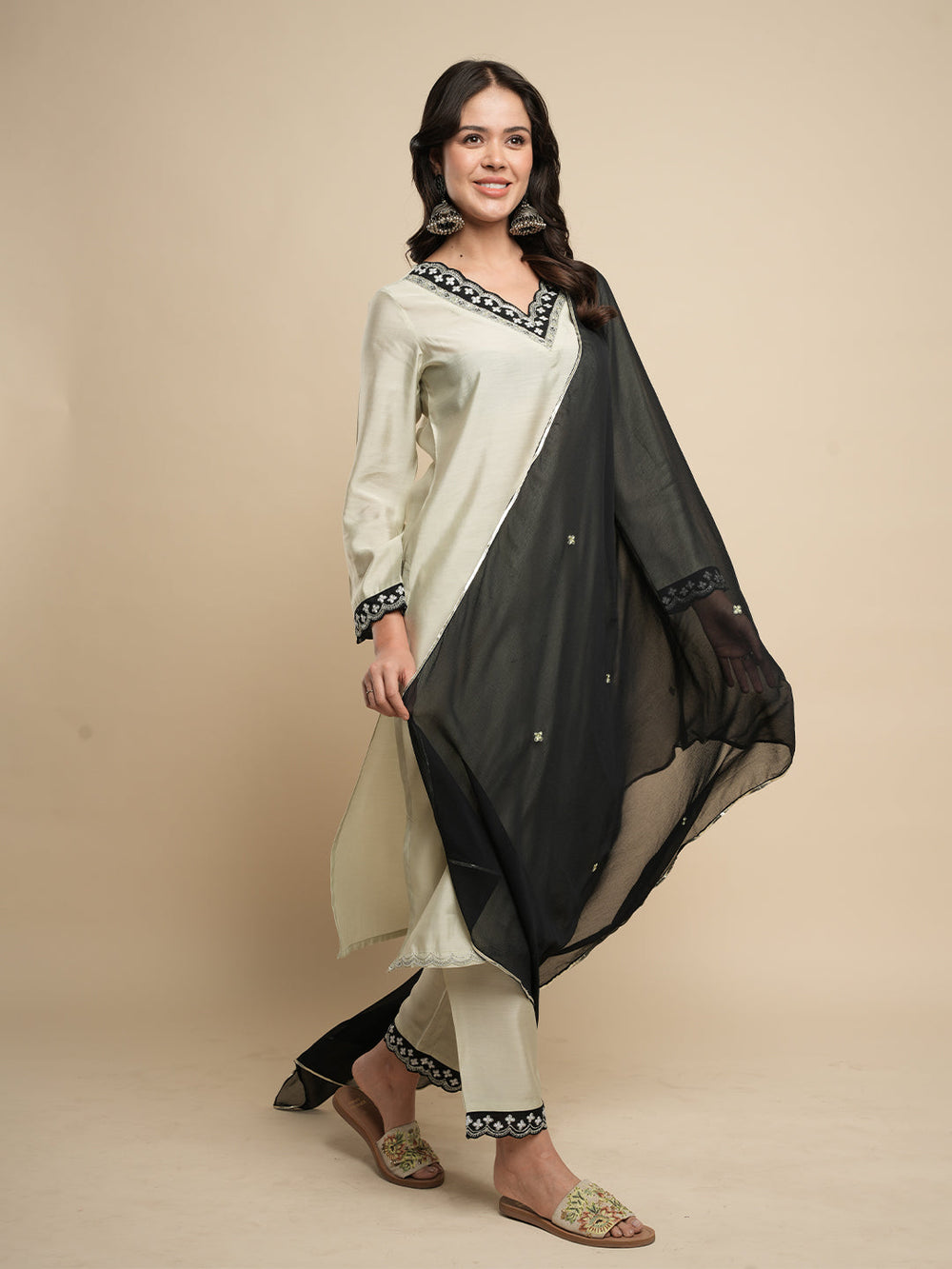Beige-Silk-Blend-Embroidered-3-Piece-Kurta-Set