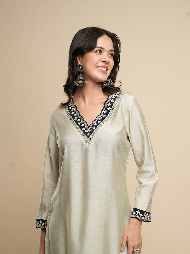 Beige-Silk-Blend-Embroidered-3-Piece-Kurta-Set