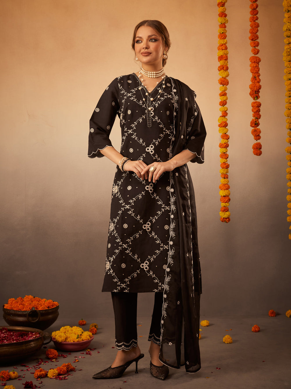 Black-Silk-Embroidered-3-Piece-Kurta-Set