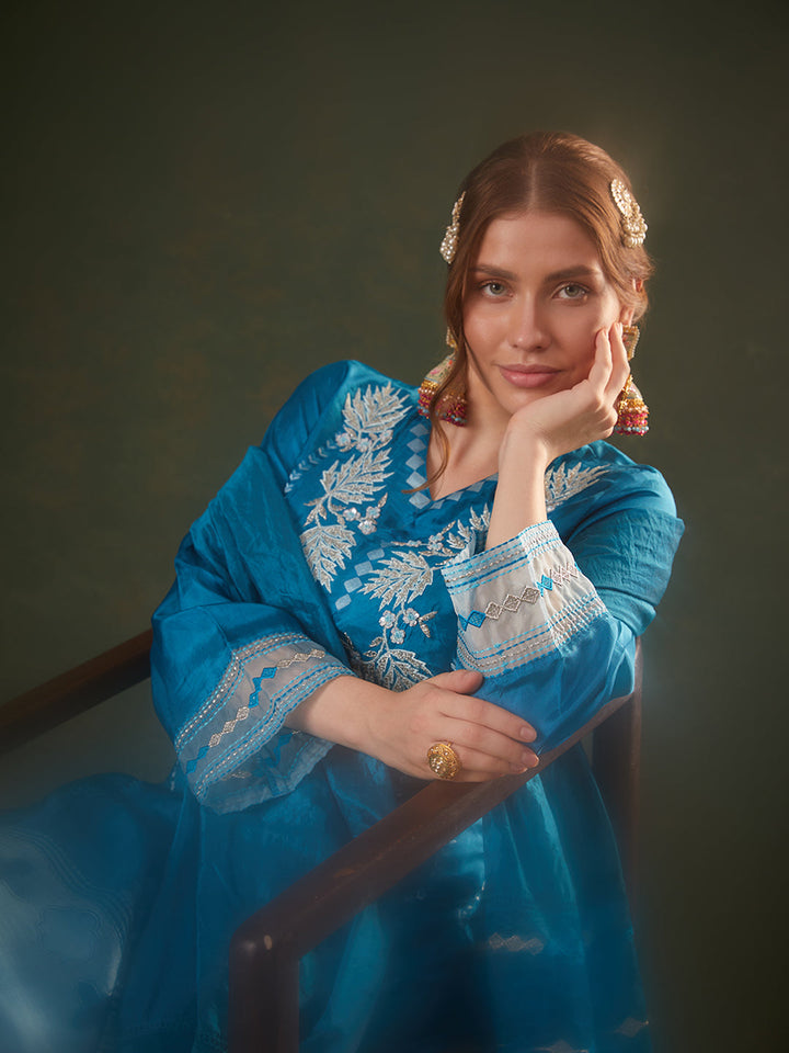 Blue-Silk-Blend-Jacquard-Floral-Embroidered-3-Piece-Kurta-Set