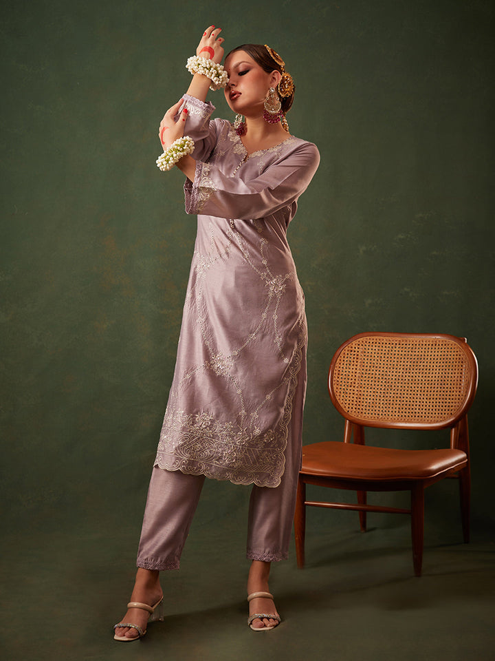 Lilac-Silk-Blend-Floral-Embroidered-3-Piece-Kurta-Set