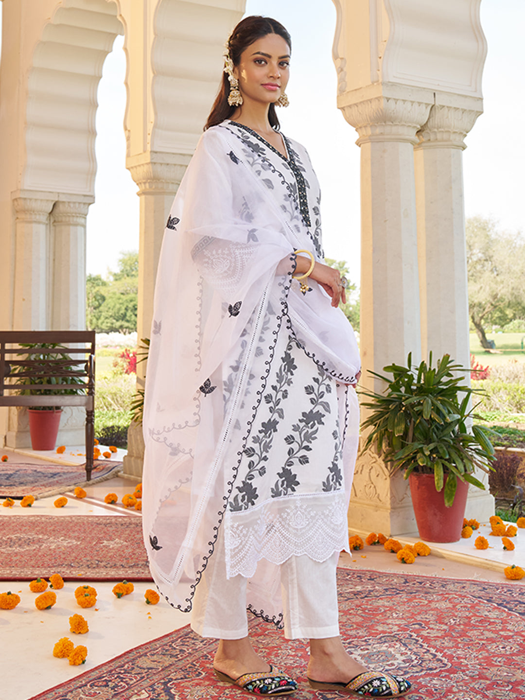White-Cotton-Blend-Embroidered-3-Piece-Kurta-Set