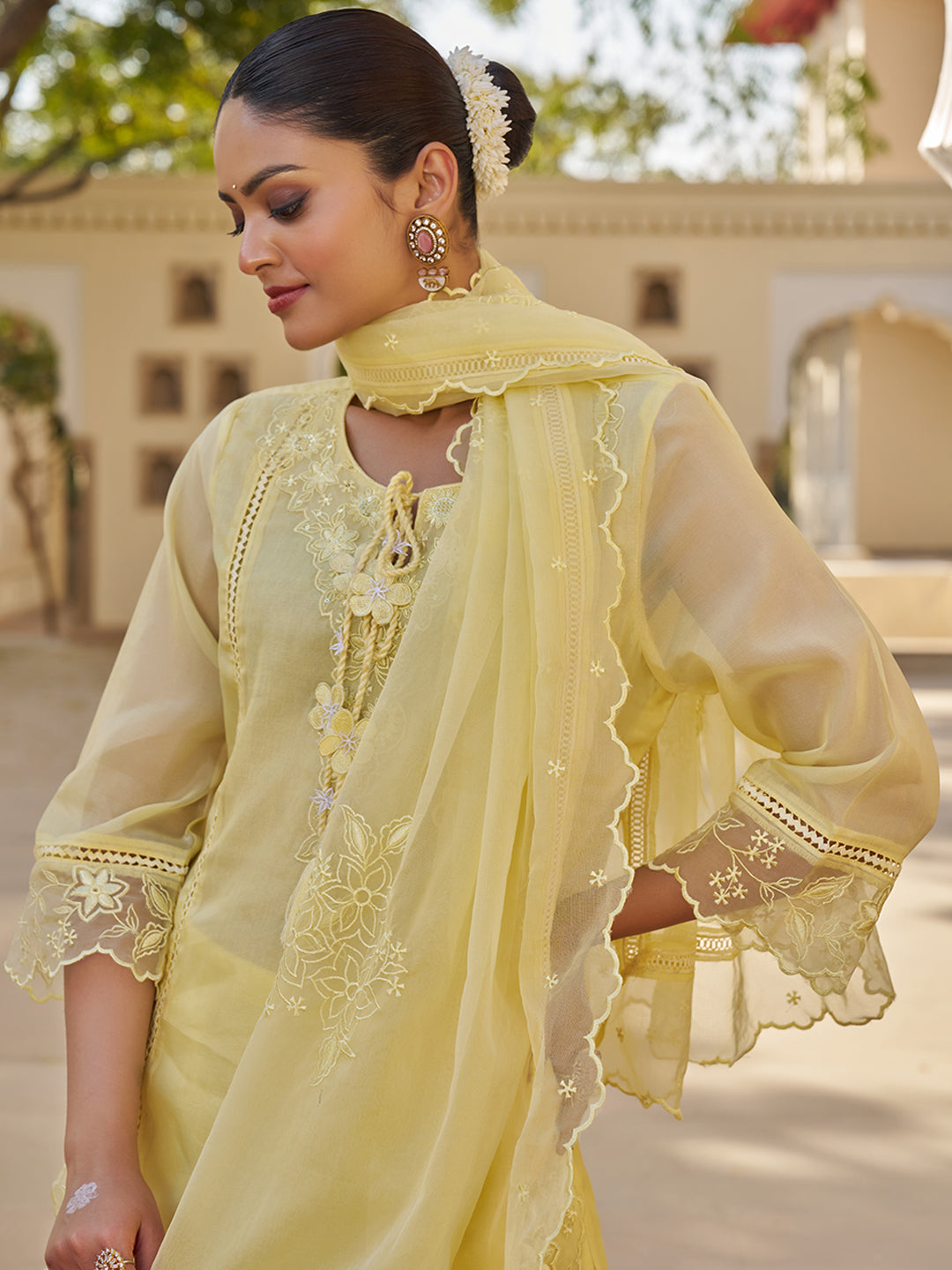 Yellow-Organza-Embroidered-3-Piece-Kurta-Set