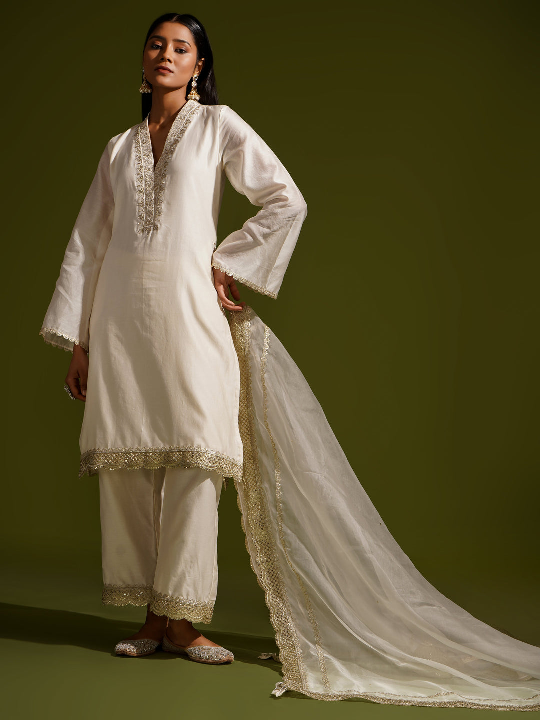 zeresouq-white-printed-collar-neck-anarkali-set