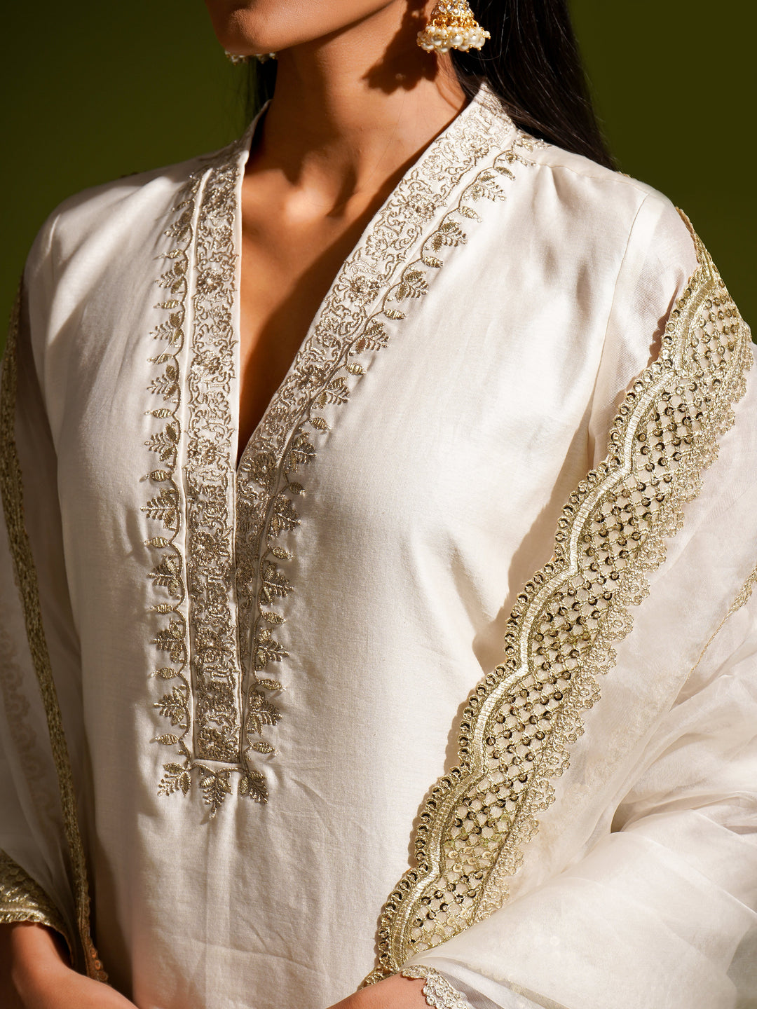 zeresouq-white-printed-collar-neck-anarkali-set