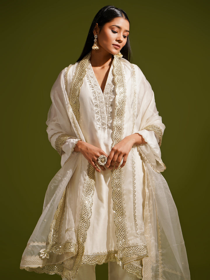 zeresouq-white-printed-collar-neck-anarkali-set