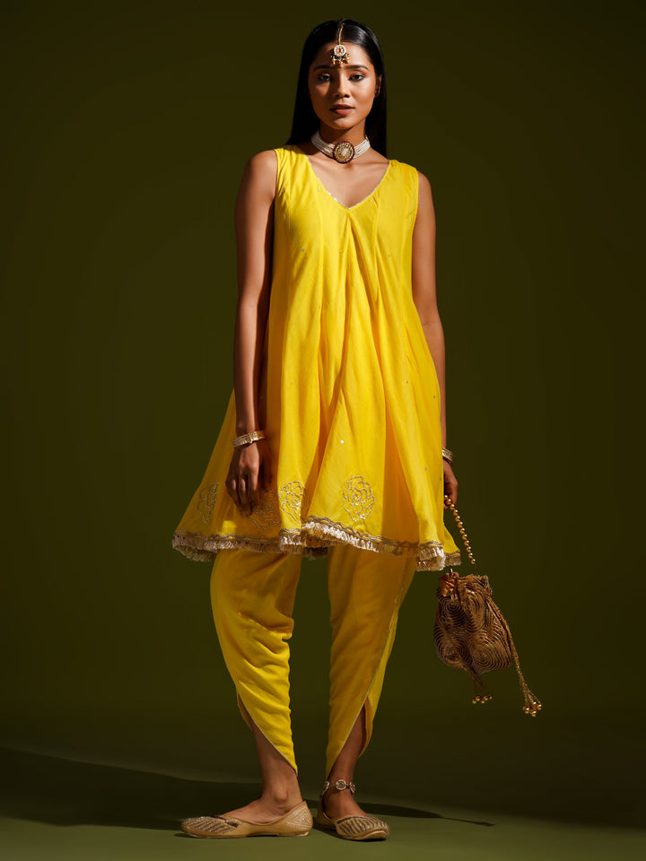 zeresouq-yellow-short-kali-kurta-with-tulip-pants