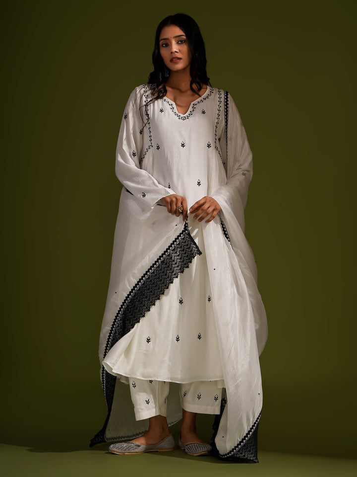 zeresouq-white-silk-side-gather-anarkali-set