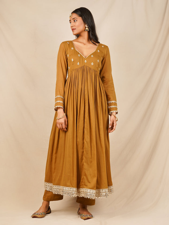 zeresouq-brown-cross-cross-gather-anarkali-set