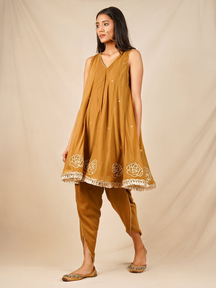 zeresouq-brown-kurta-with-tulip-pant-set