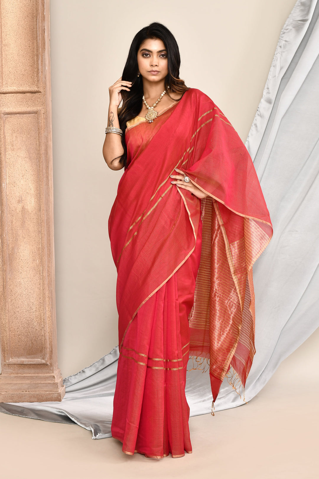 ZERESOUQ-Hot-Pink-Maheshwari-Tissue-Saree-With-Golden-Stripes-Pallu