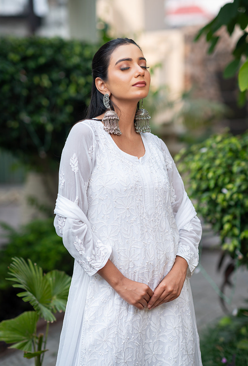 ZERESOUQ-Raina-White-viscose-chikankari-3-Piece-Kurta-Set