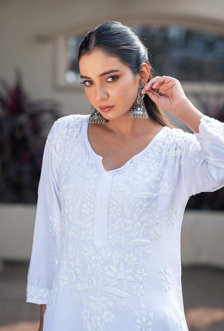 ZERESOUQ-Gulaal-White-Rayon-Chikankari-kurta