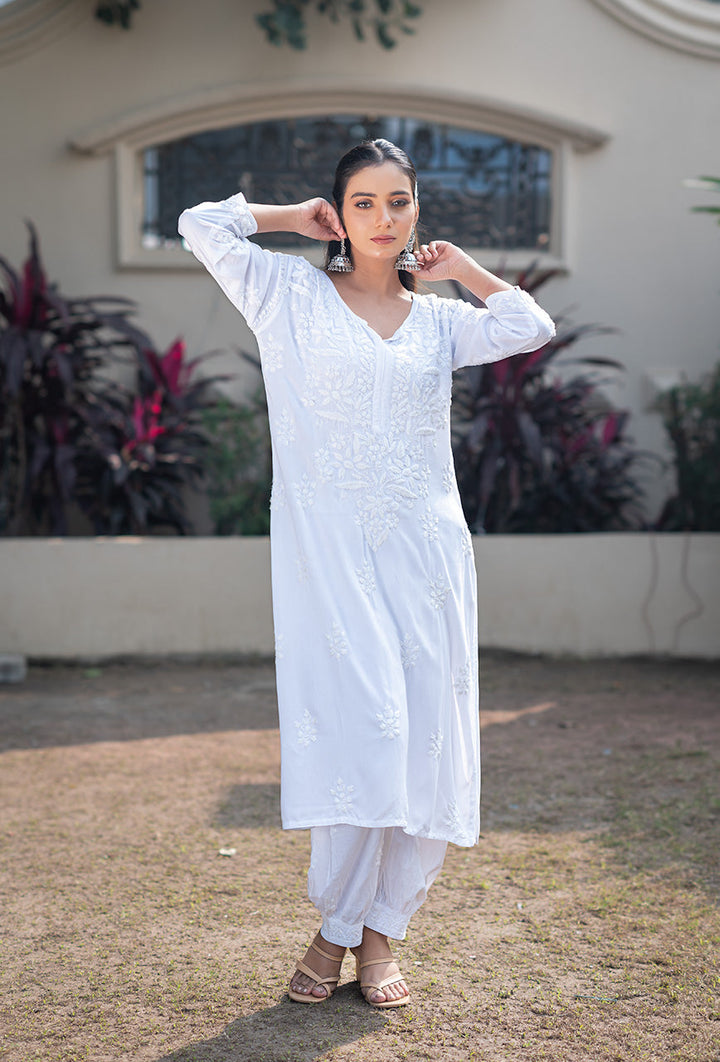 Gulaal-White-Rayon-Chikankari-kurta