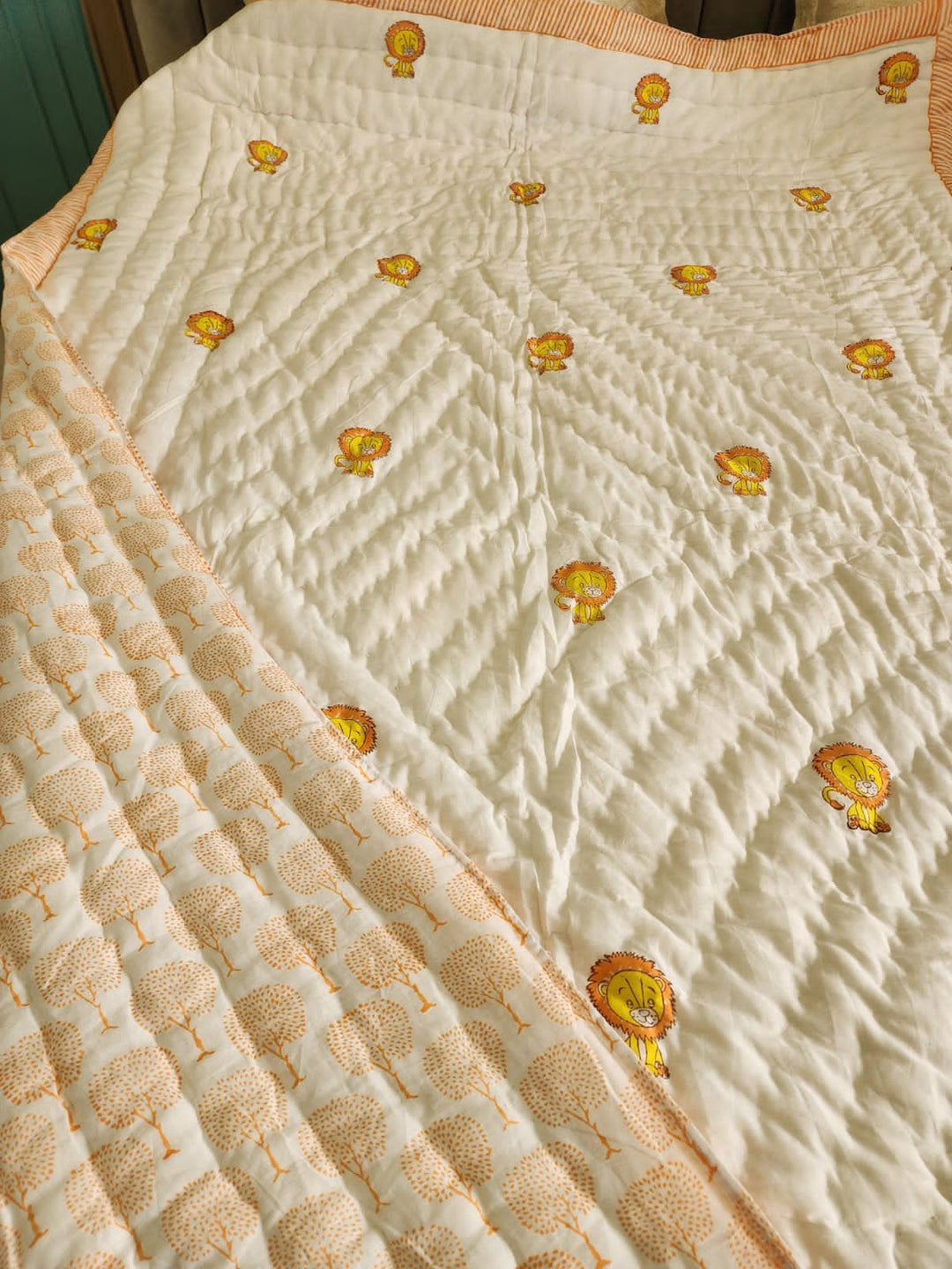 Cream-Mulmul-Handblock-Printed-Kids-Razai/-Quilt