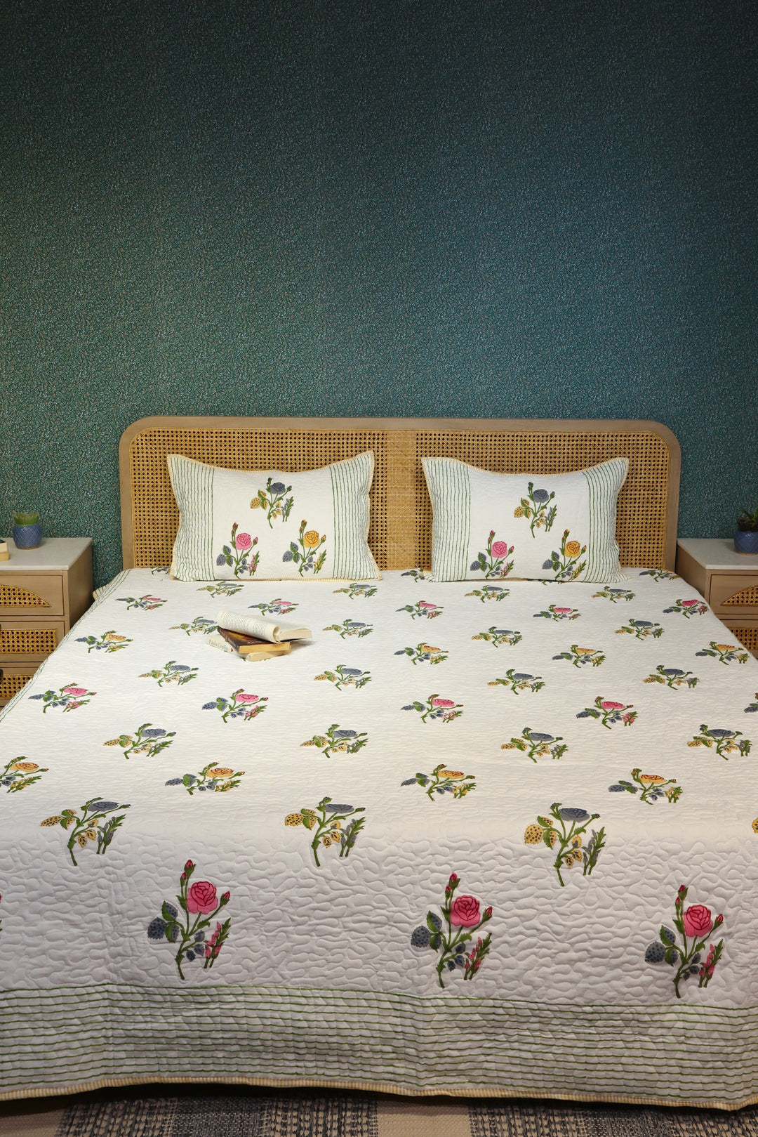 Cream-Cotton-Handblock-Print-Bedcover-With-2-Pillow-Covers