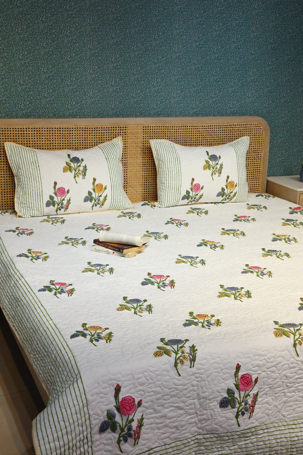 Cream-Cotton-Handblock-Print-Bedcover-With-2-Pillow-Covers