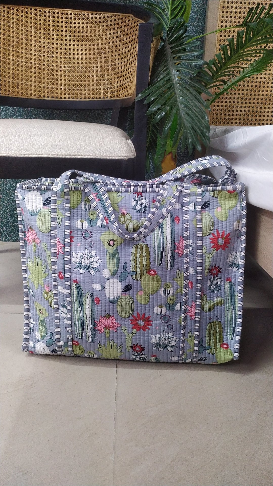 Blue-Jute-Handblock-Printed-Tote-Bag-With-Concealed-Zip