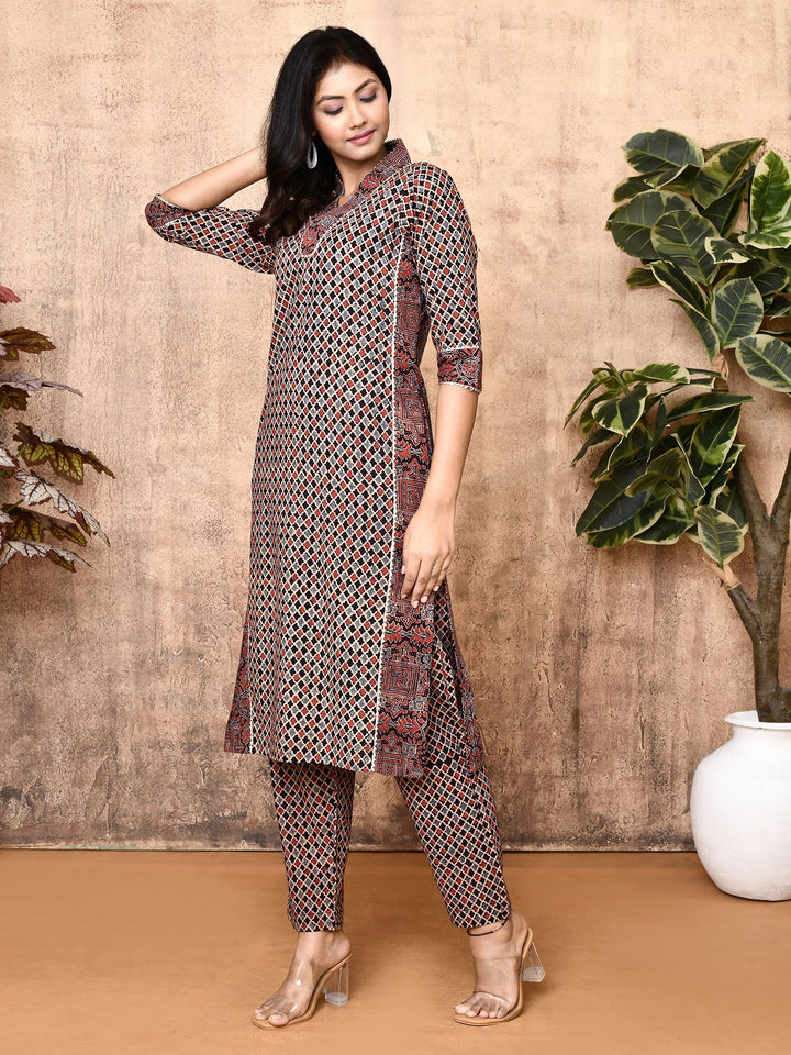 ZERESOUQ-Iris-Black-Ajrakh-Cotton-2-Piece-Kurta-Set