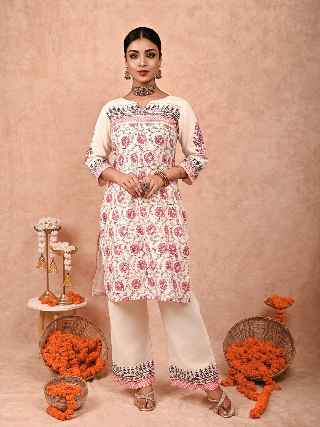 ZERESOUQ-Ivory-Zainab-Chanderi-Silk-Kurta-Set-(Set-Of-2)