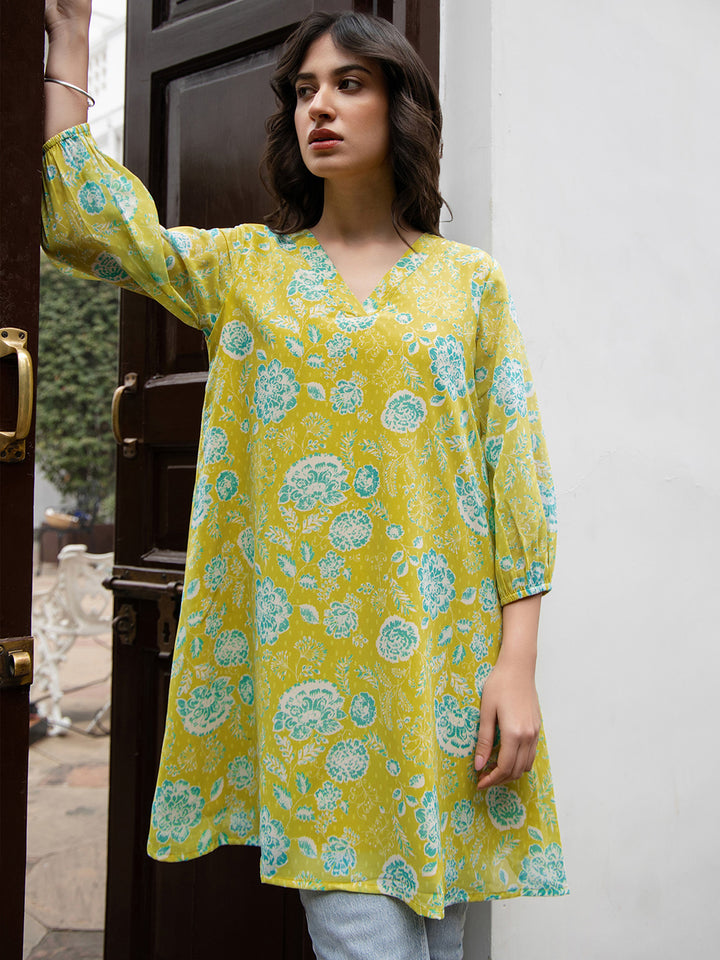 ZERESOUQ-Lime-Yellow-Georgette-Floral-Printed-V-Neck-Top