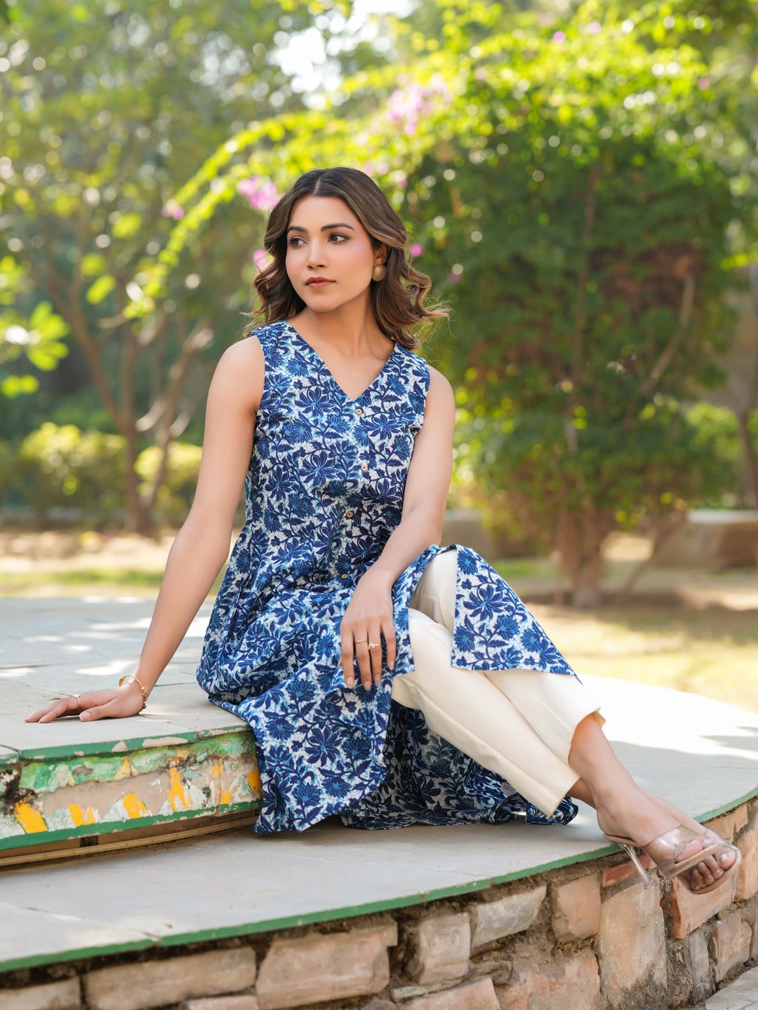 Blue Cotton Floral Sleeveless Kurta Only