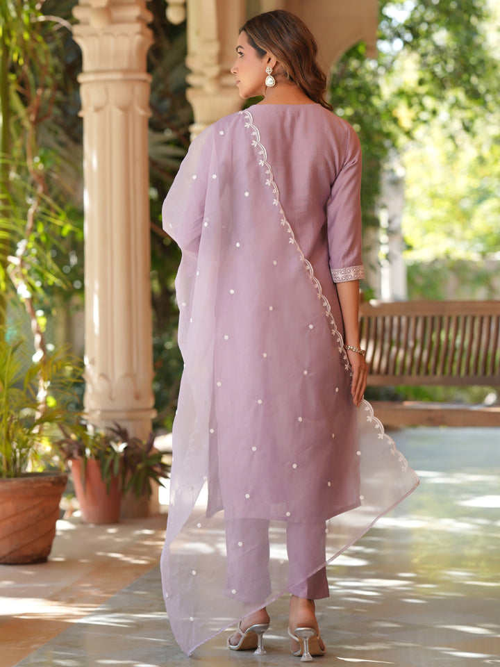 Lavender Silk Blend Embroidered Kurta Set With Dupatta