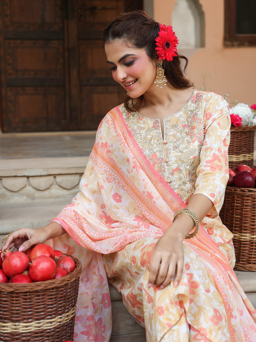 Cream-Cotton-A-Line-Floral-Printed-3-Piece-Kurta-Set