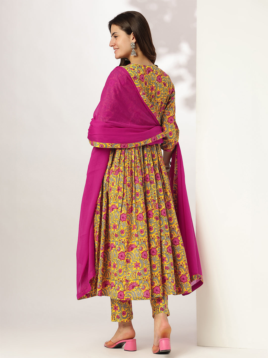 Yellow-Cotton--Floral-Printed-3-Piece-Kurta-Set