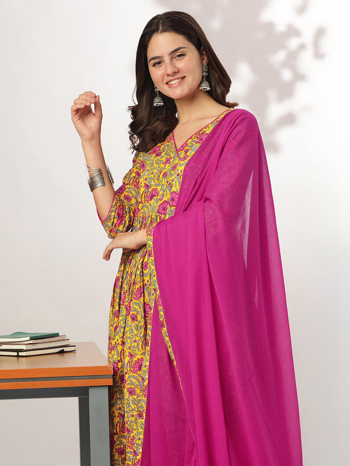 Yellow-Cotton--Floral-Printed-3-Piece-Kurta-Set