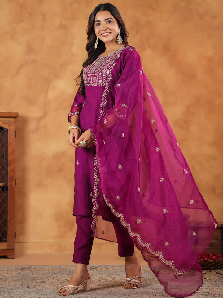 Purple Silk Blend Embroidered Kurta Set With Dupatta