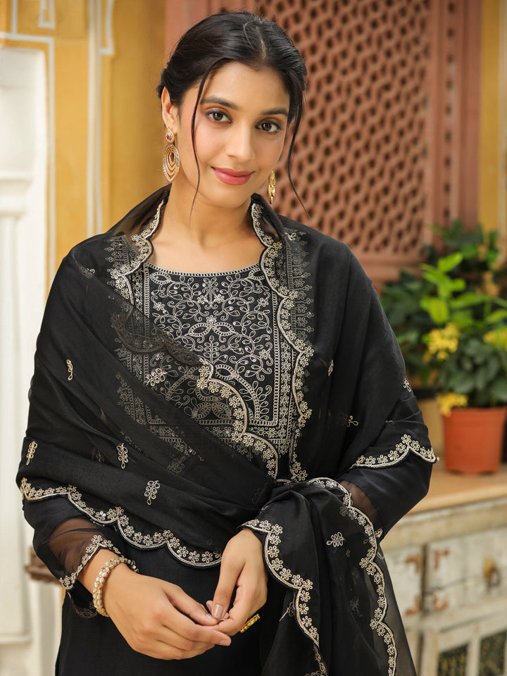 Black Silk Blend Embroidered Kurta Set With Dupatta