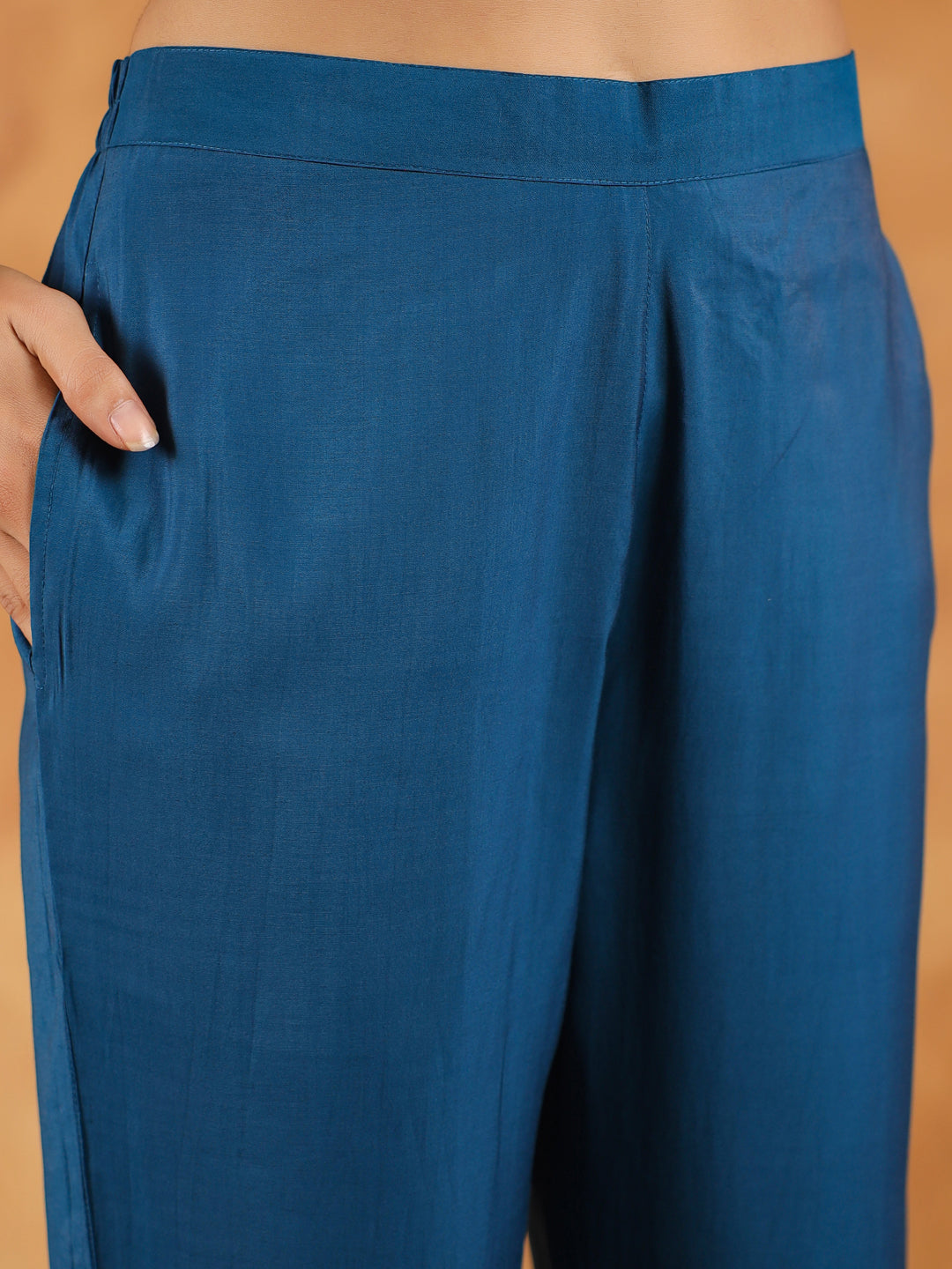 Teal-Chanderi-Straight-Embroidered-3-Piece-Kurta-Set