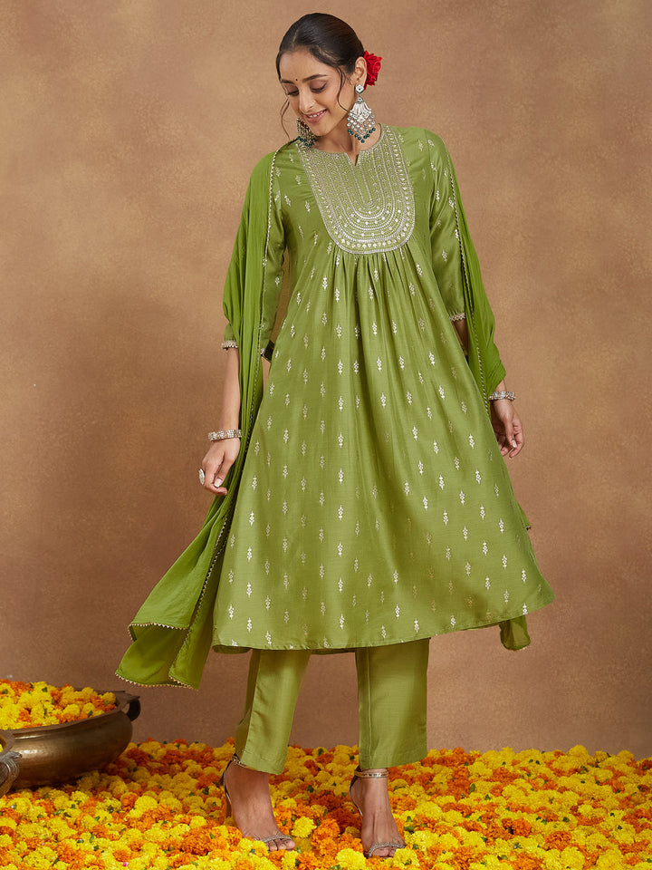 Green-Muslin-A-Line-Foil-Print-3-Piece-Kurta-Set