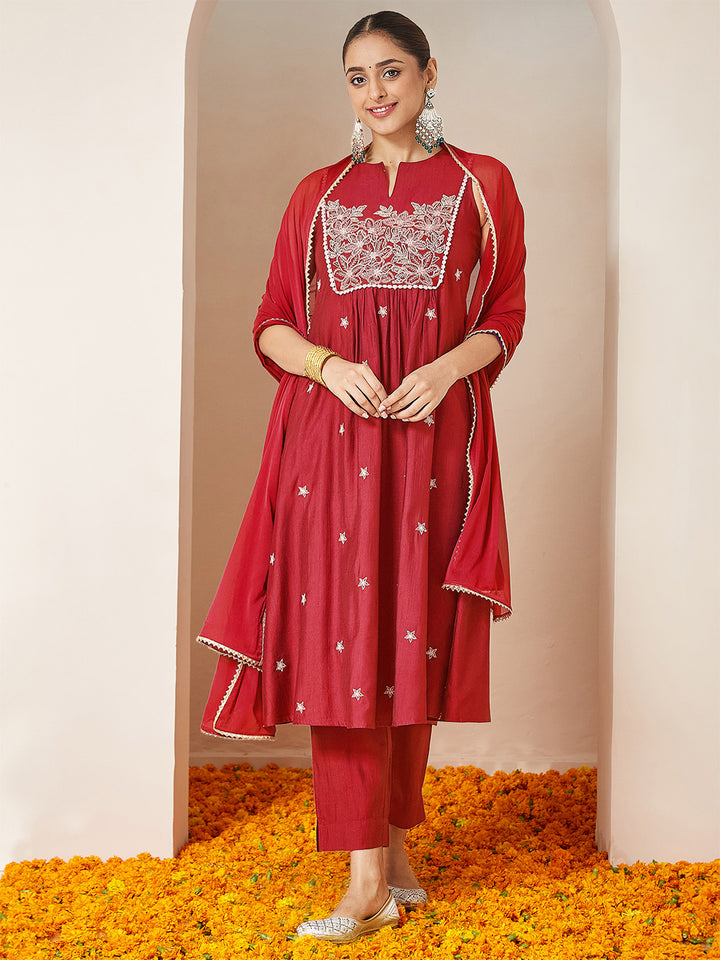 Red Silk Blend Embroidered 3-Piece Kurta Set