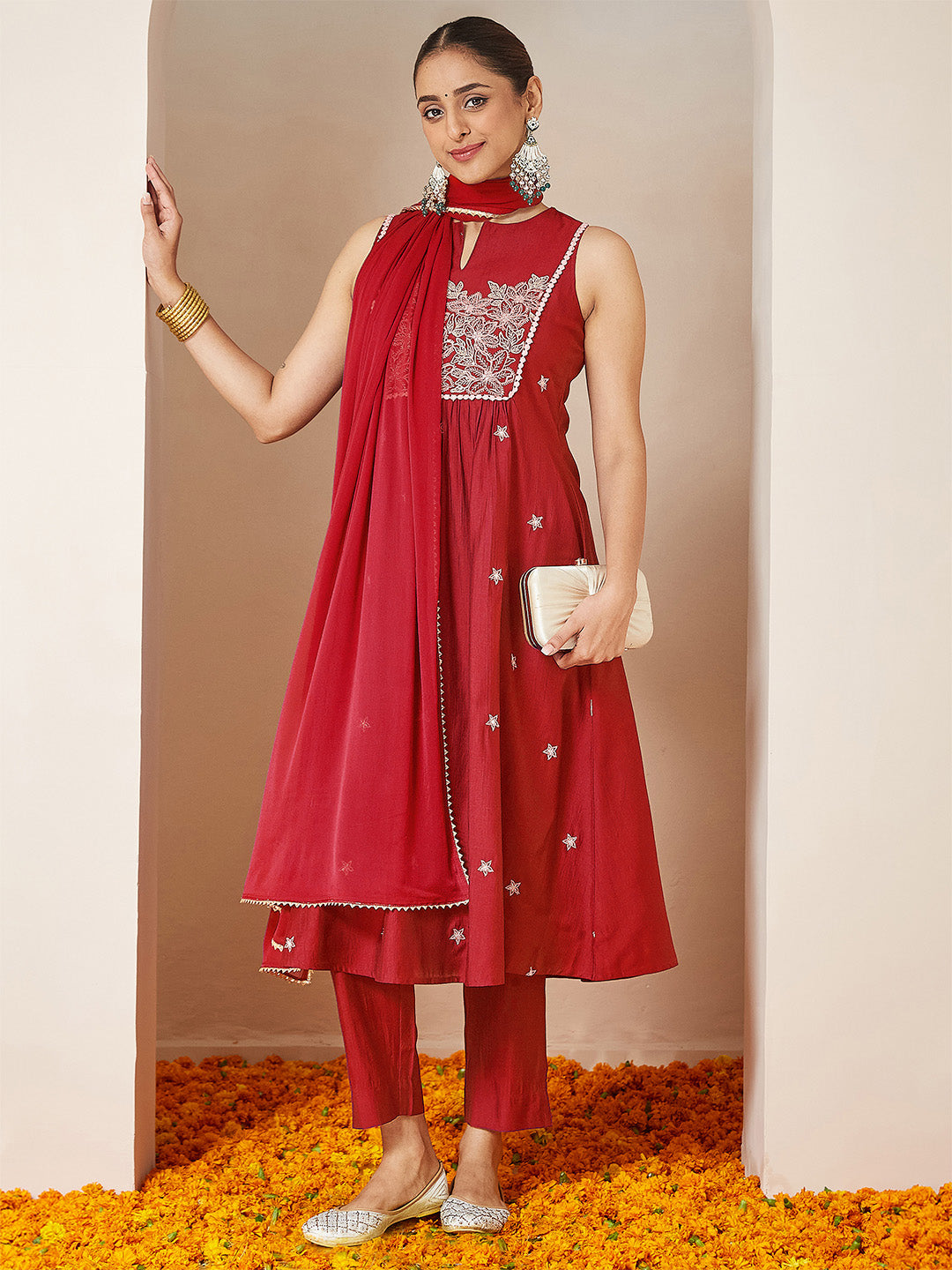 Red Silk Blend Embroidered 3-Piece Kurta Set