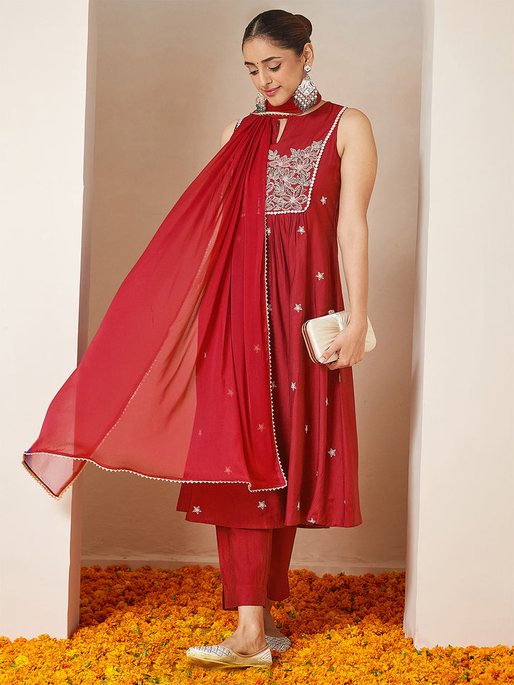 Red Silk Blend Embroidered 3-Piece Kurta Set