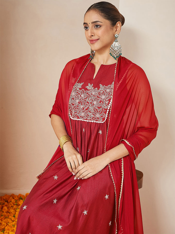 Red Silk Blend Embroidered 3-Piece Kurta Set