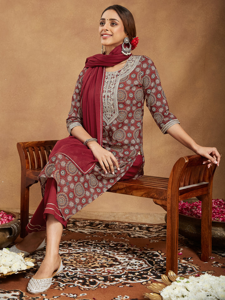 Maroon Cotton Straight Ethnic Motifs 3-Piece Kurta Set