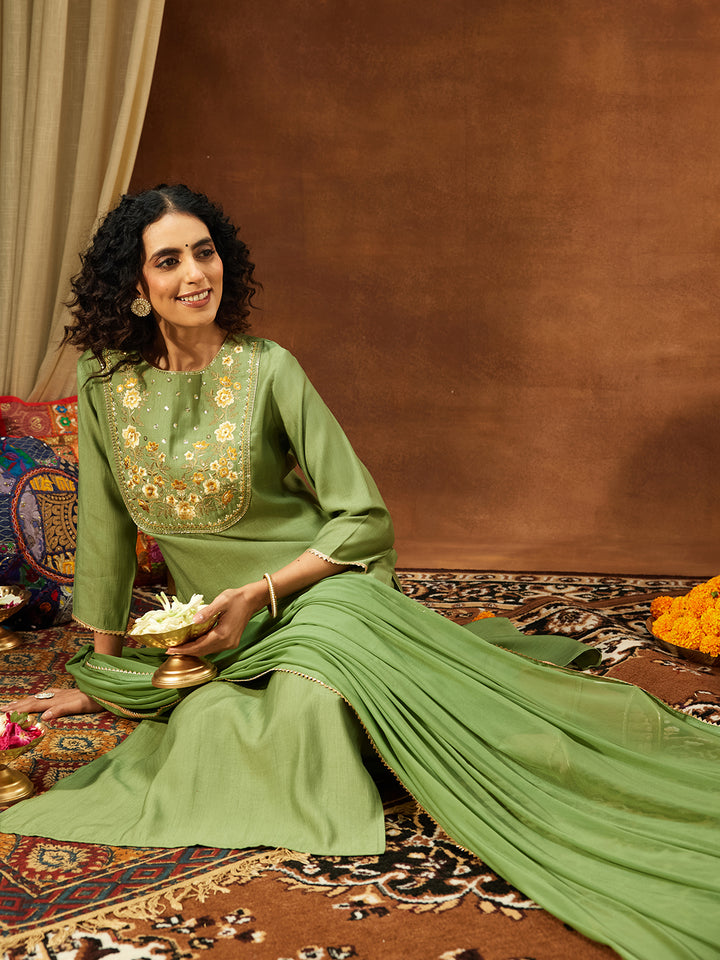 Green Silk Blend Yoke Embroidery 3-Piece Kurta Set