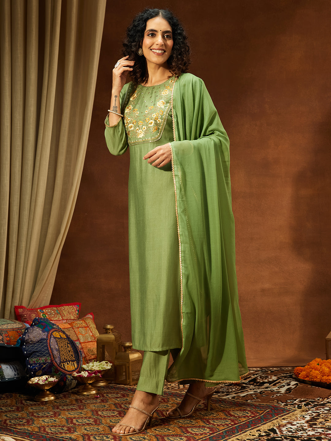 Green Silk Blend Yoke Embroidery 3-Piece Kurta Set